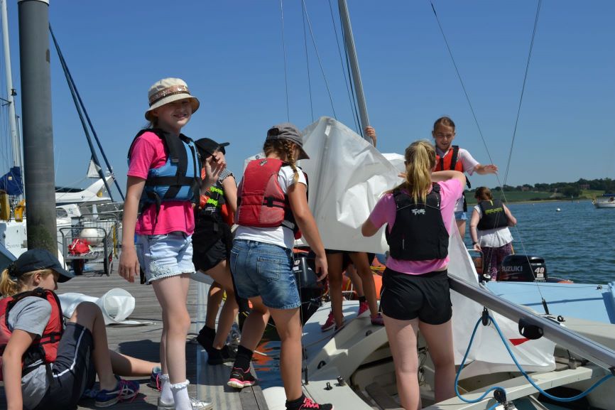 Rigging for a first sail